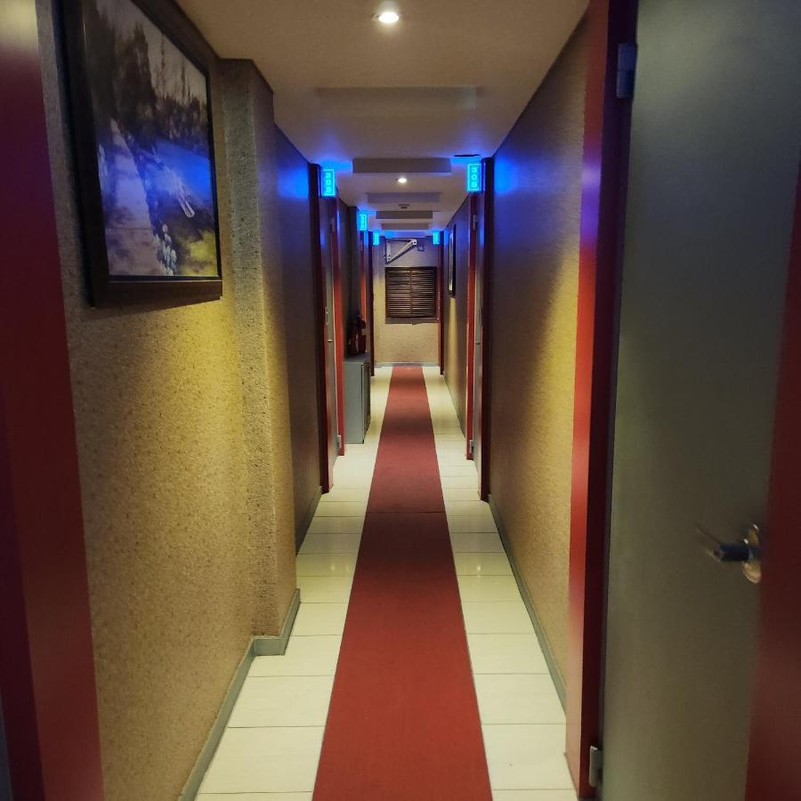 Brown Hotel Seul Zewnętrze zdjęcie